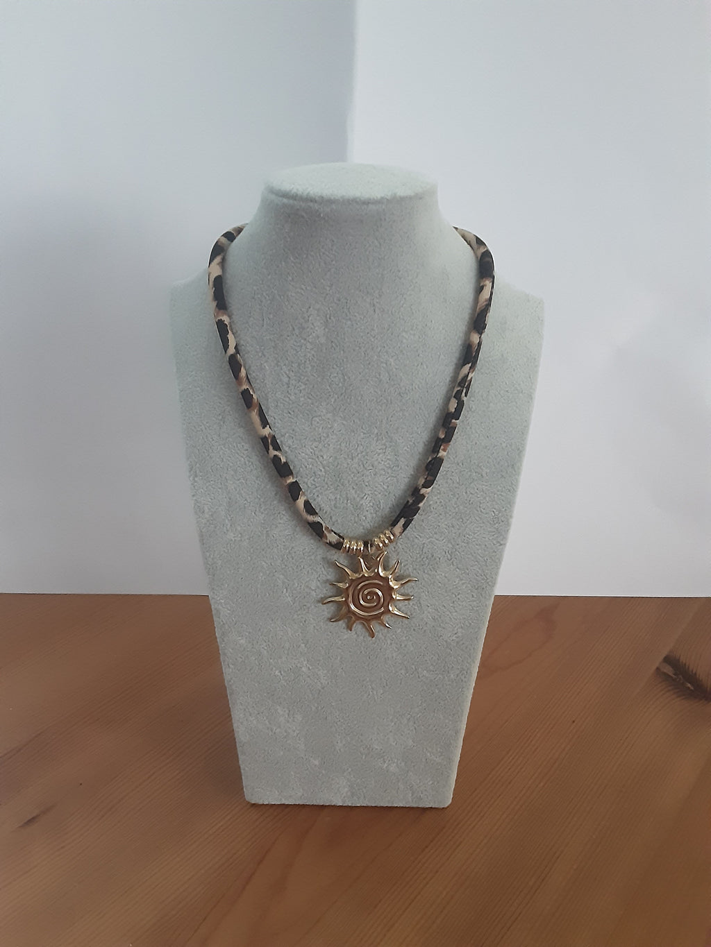 Leopard Necklace with Rings & Pendant - Stainless Steel